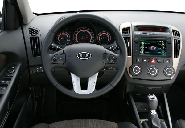 Штатная магнитола Dvd Gps Roadrover   для   Kia Ceed 2010Украина